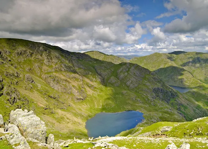 Bluebell Lodge, Shepherd Hut With Hot Tub In District * Coniston